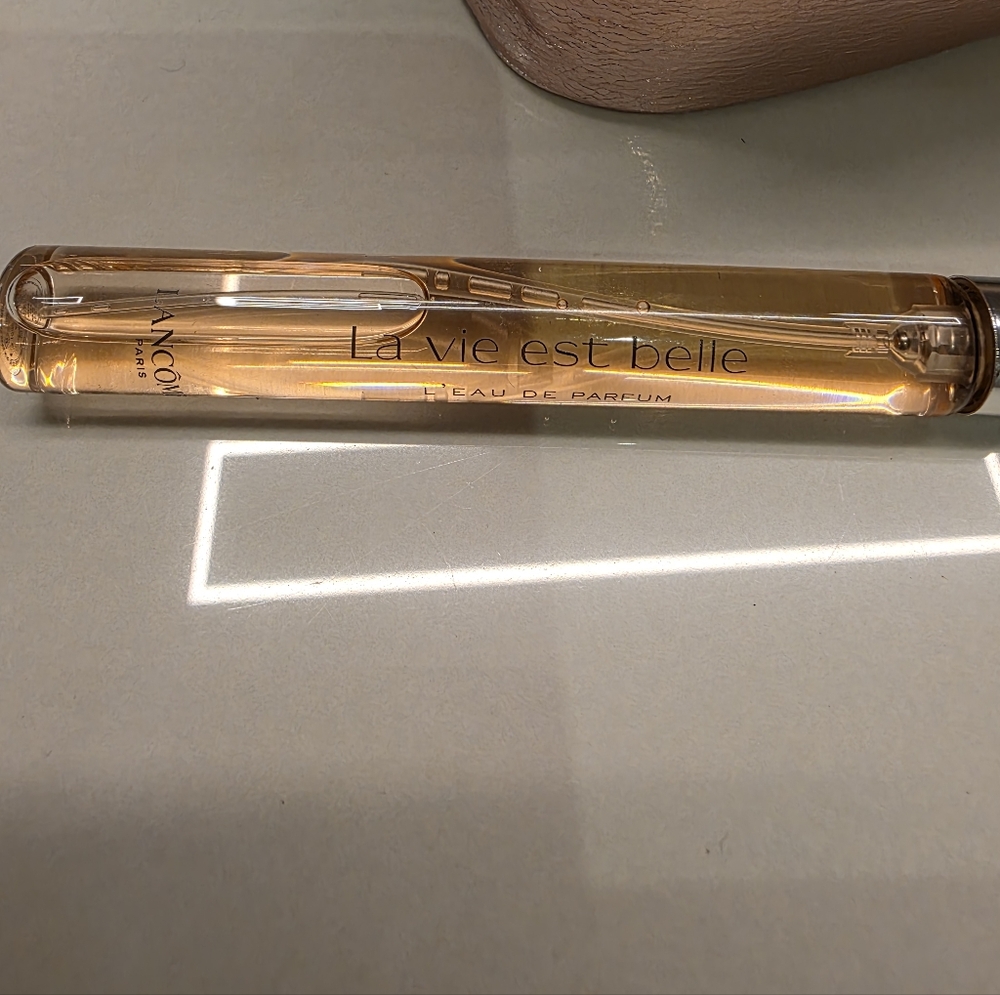 Lancôme La Vie Est Belle Eau de Parfum - Picture 3 of 3